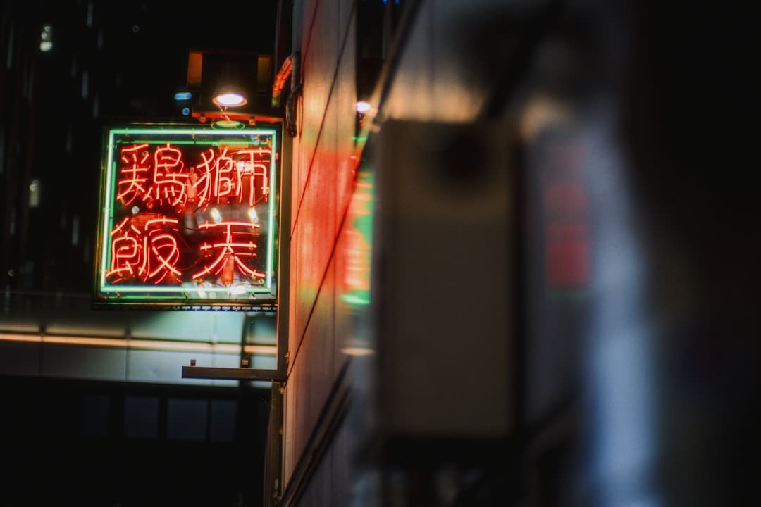 胡兵创建时尚日子频道《HUBING SELECTS胡兵智选》担任主编深耕智选日子